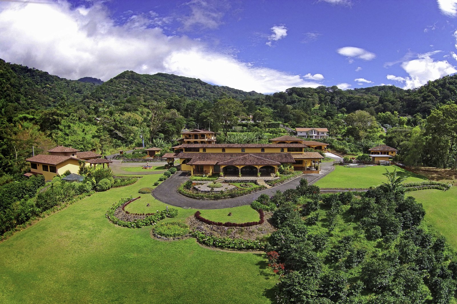 Los Establos Boutique Resort